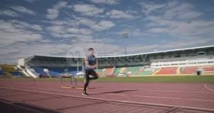 曼联巨头解释阿莫林下课理由，心态崩了不得不换！临时主帅两人竞争