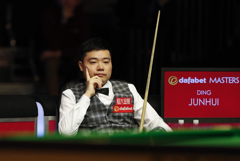 正是由于他 正是由于他