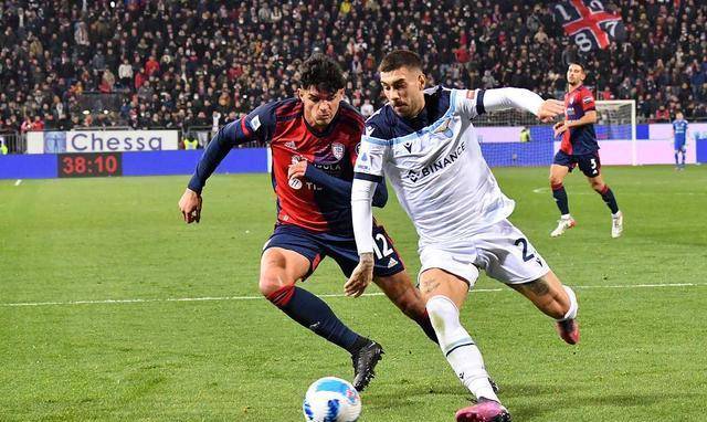 正是由韦斯 正是由韦斯