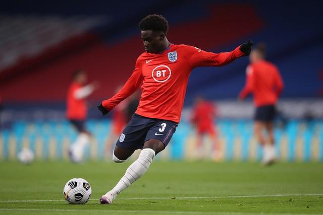 这位年轻前 这位年轻前